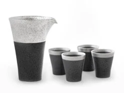 Sake Set Suzune S, 1 Karaffe, 4 Becher S 15 Sake Set Suzune S, 1 Karaffe, 4 Becher S -Haushaltsprodukte Geschäft sake set suzune s 1 karaffe 4 becher s 1