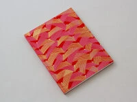 Japanbuch Tokyo Memo, Chiyogami Saitenspiel Auf Rot, 17 X 22 Cm 4 Japanbuch Tokyo Memo, Chiyogami Saitenspiel Auf Rot, 17 X 22 Cm – Bild 4