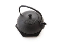 Teekanne, Wasserkessel Kombi-Modell NAMI AOMI, Iwachu, 0,65 L Mit Untersetzer 7 Teekanne, Wasserkessel Kombi-Modell NAMI AOMI, Iwachu, 0,65 L Mit Untersetzer – Bild 7