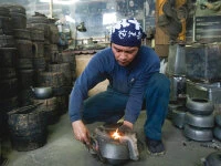 Tetsubin, Wasserkessel Gusseisen 1,7 L HIRAMARU ARARE, Iwachu (IH) 5 Tetsubin, Wasserkessel Gusseisen 1,7 L HIRAMARU ARARE, Iwachu (IH) – Bild 5